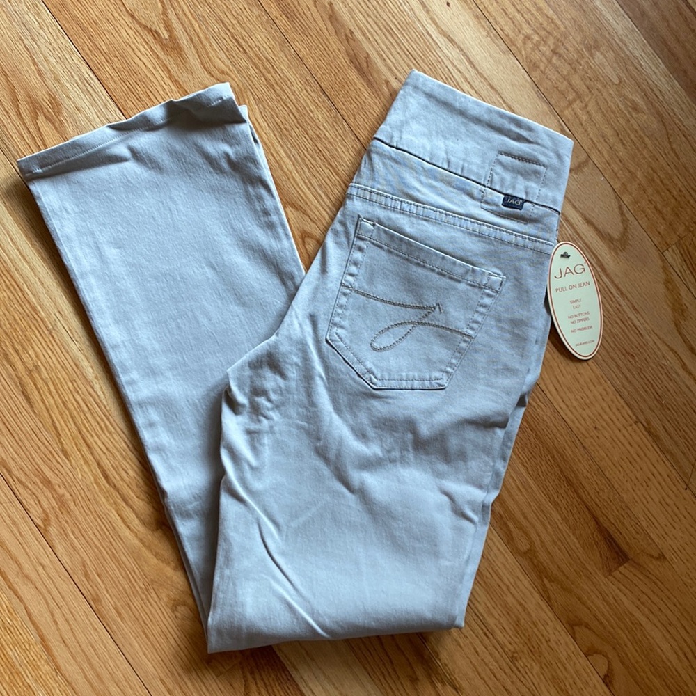 😍Jag pull on light tan jeans. High rise Boot leg. Size 6. NWT